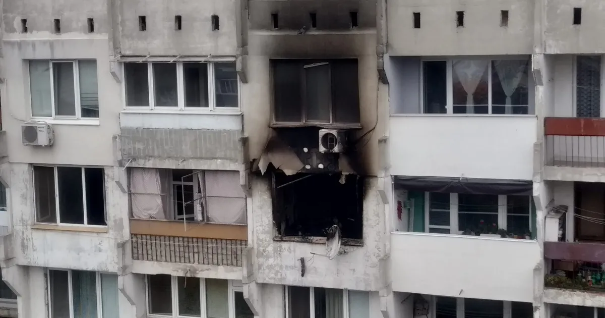 Апартамент горя в столичния квартал Банишора“ около полунощ. Пламналото жилище