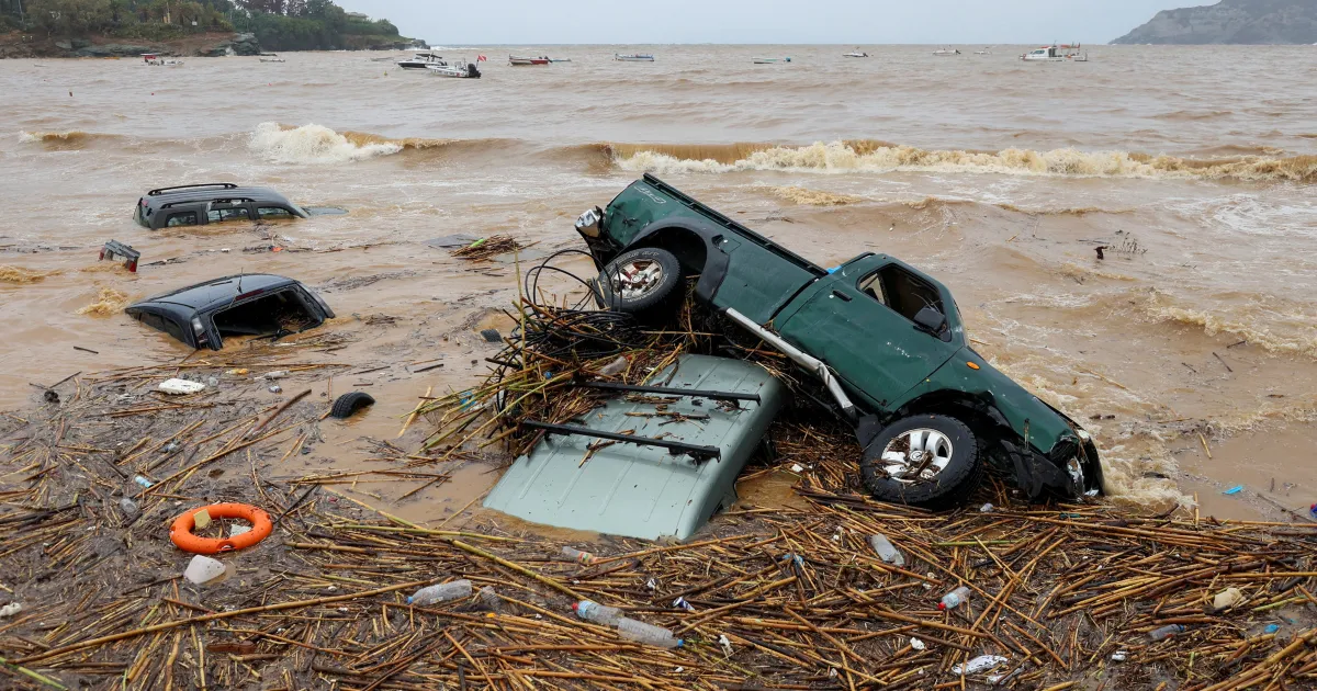 Тяло на жена е открито в кола край курорта Агия