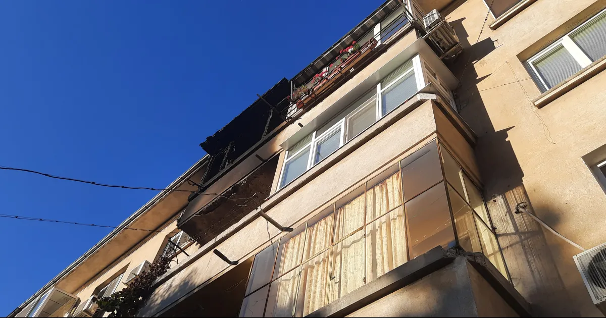 Баща и дъщеря са пострадали при късно снощи в жилищна