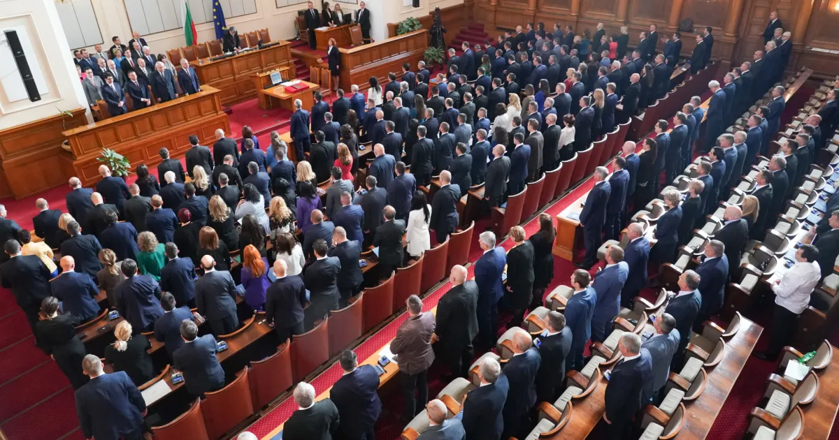 След изборите дойде време за първо заседание на новото 48-о