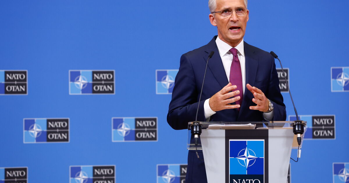 НАТО трябва да засили помощта си за Украйна, обяви генералния