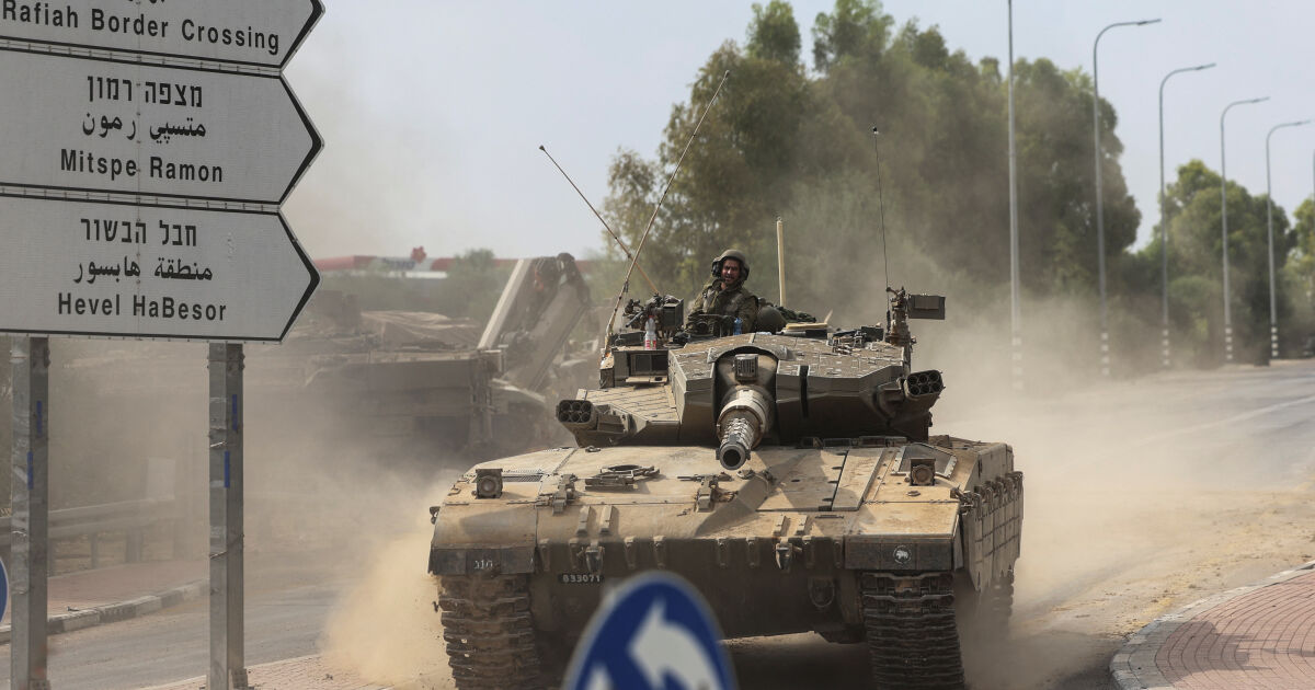 В очакване на сухопътна операция срещу Хамас“, израелската армия не