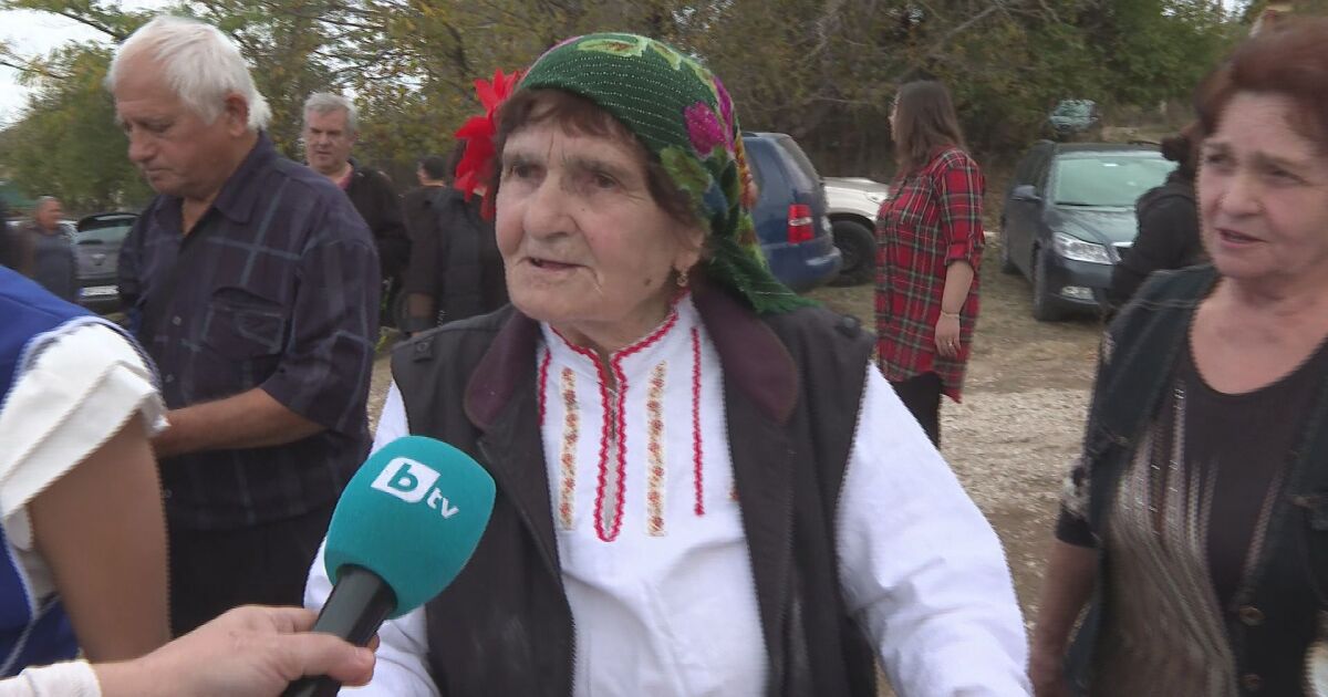 Фестивал се провежда в село Върбица по повод празника на