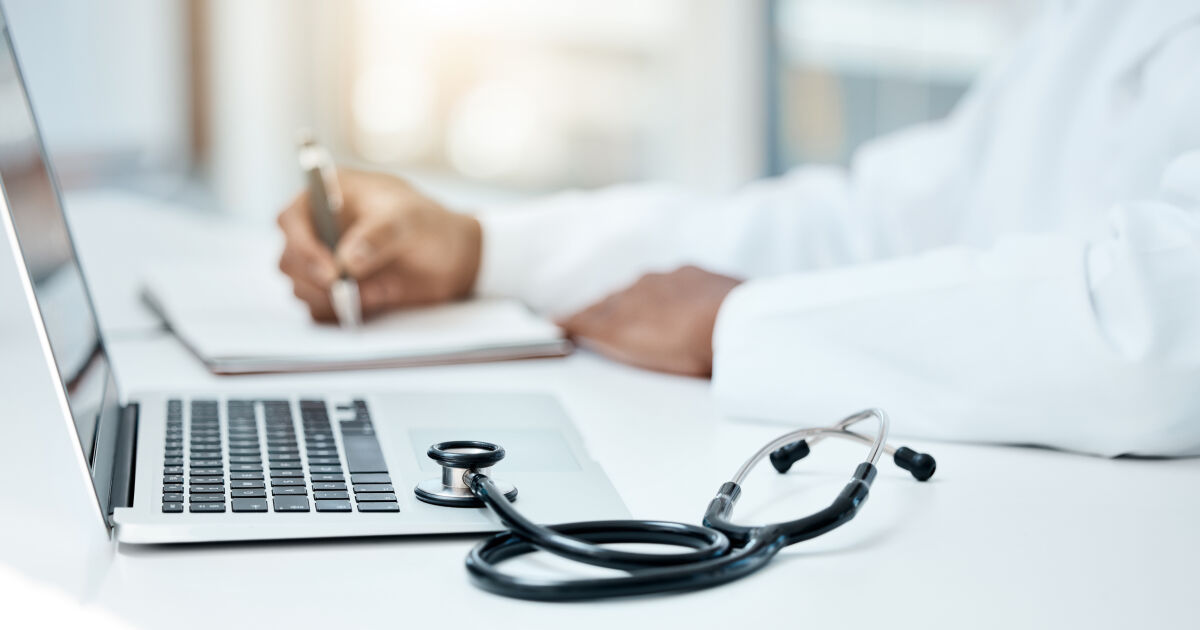 Министерството на здравеопазването (МЗ) даде крачка назад за задължителните електронни