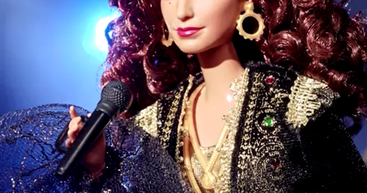 Певицата Глория Естефан днес празнува 65-ия си рожден ден. Освен