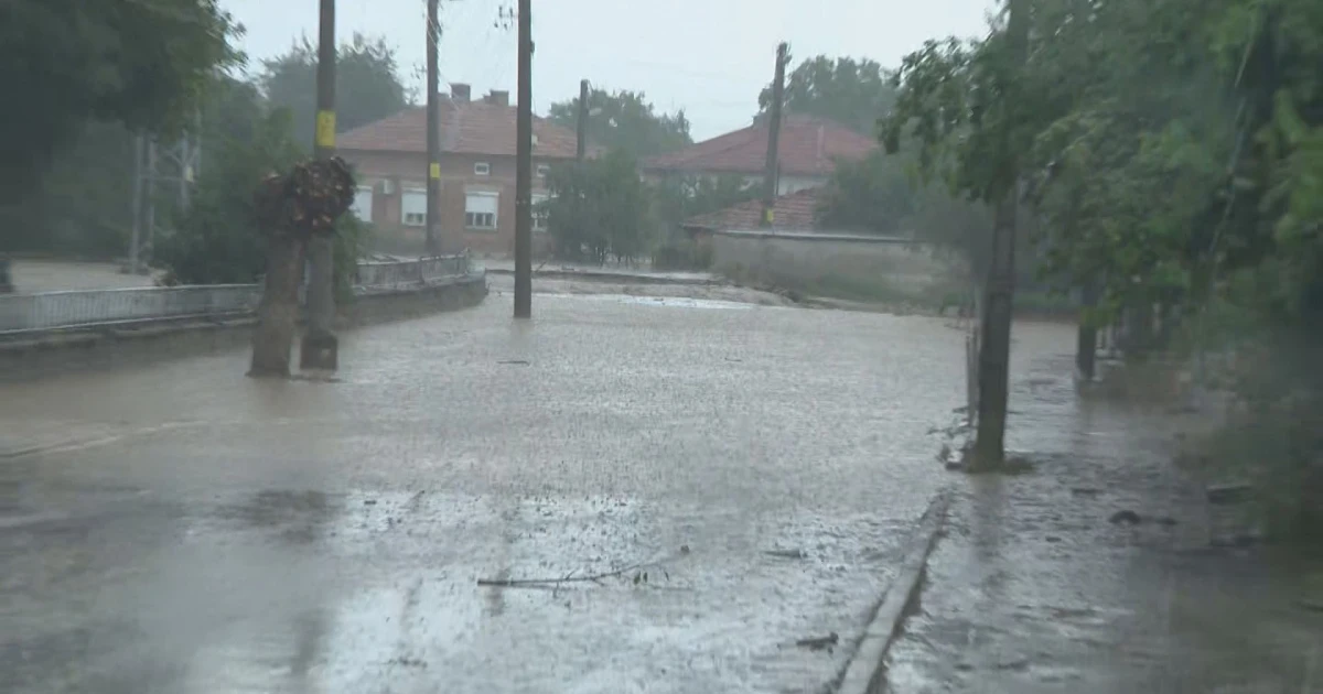 НСЛС започва разследване за скъсаната дига на река Стряма, която