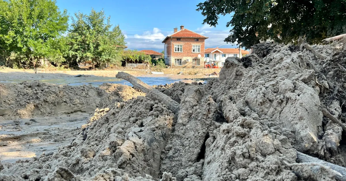 Държавата дава още 10 млн. лева на три общини в