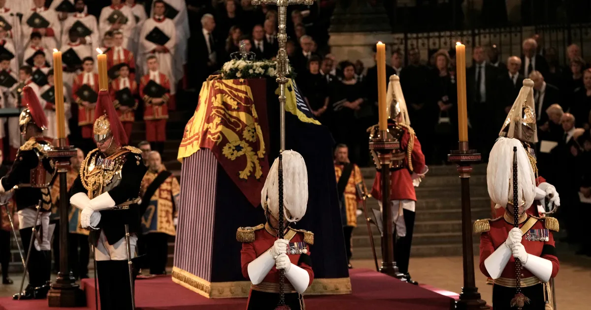 В Лондон започва четиридневно национално поклонение пред покойната Елизабет II.