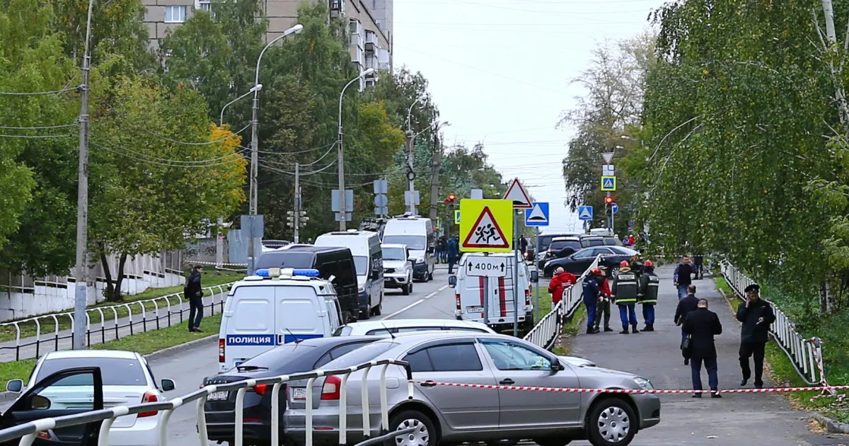 Броят на убитите при стрелбата в училище в руския град