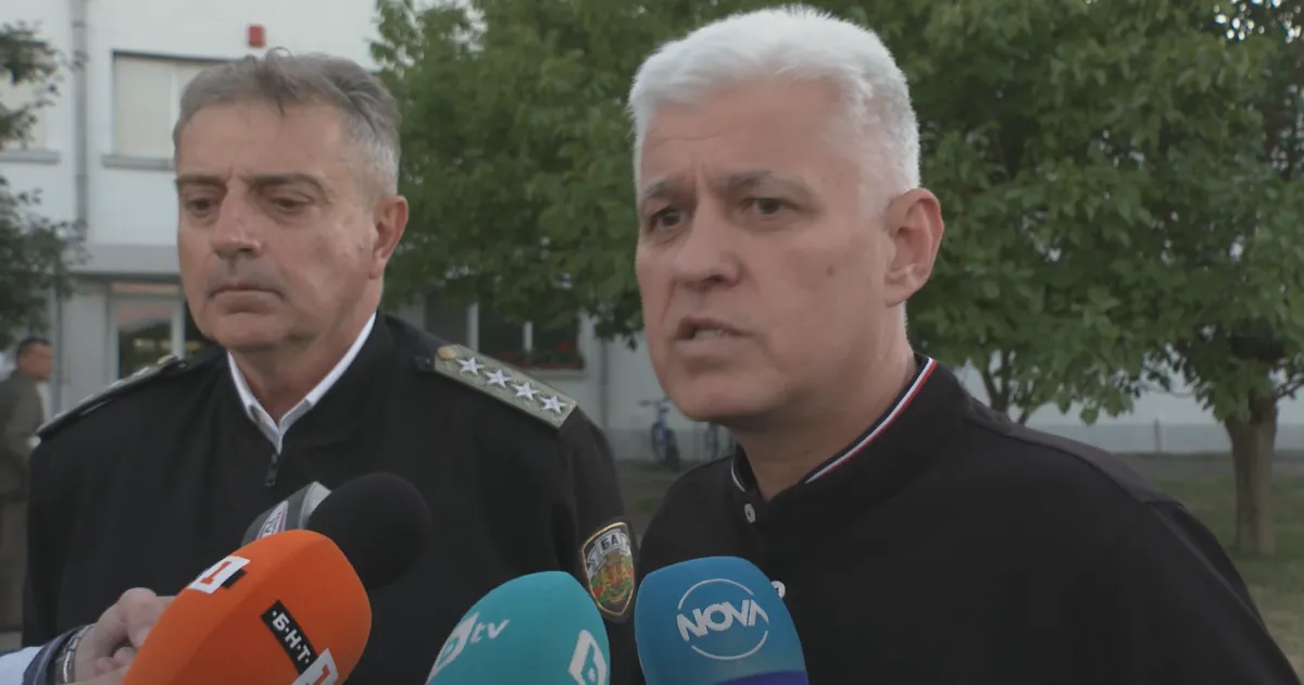 Пилотът е в добро състояние, чувства се добре, каза служебният