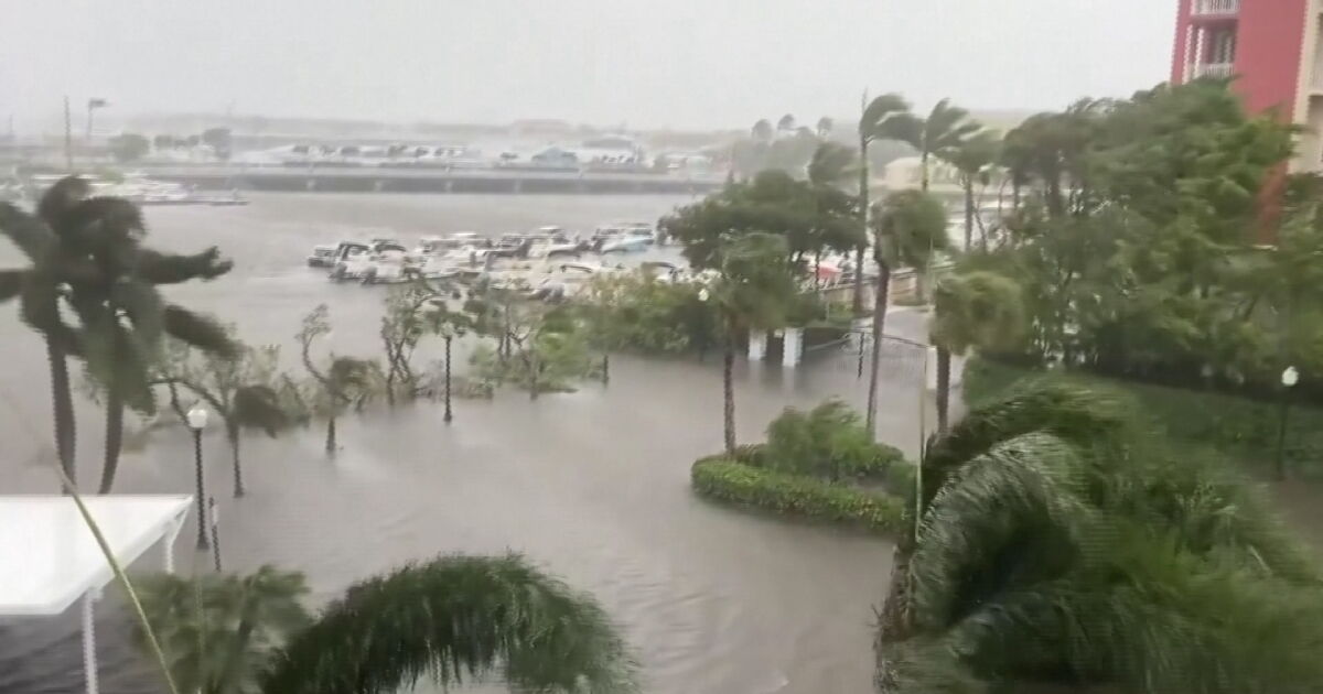 Ураганът Иън достигна Съединените щати и удари части от Югозападното