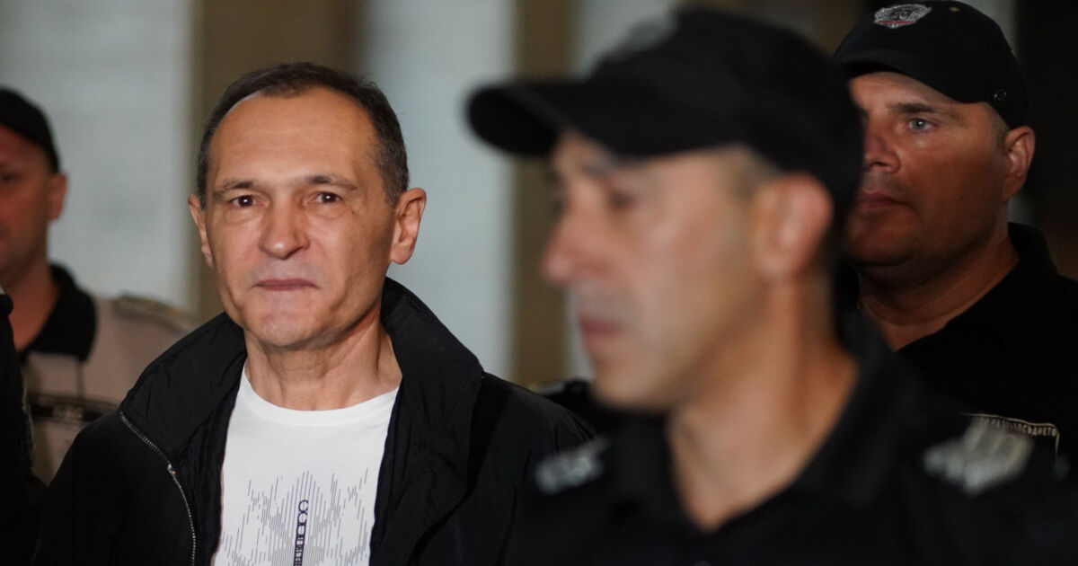 Васил Божков ще е под домашен арест, реши Апелативният съд.