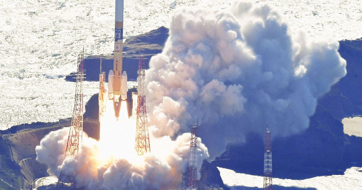 Япония изстреля първия си модул за изследване на Луната от