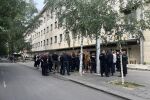 Съкратени полицейски служители са на протест пред МВР