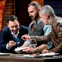 Хоби-готвачите в MasterChef играят на кулинарни асоциации, създават врагове и правят профитероли с Андре Токев, Петър Михалчев и Лео Бианки – във вторник от 21:00 часа по bTV