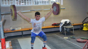 България стартира с бронзов медал на европейското по вдигане на тежести 
