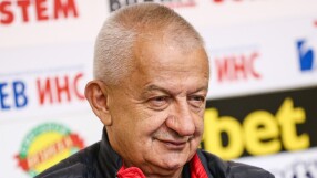 Крушарски обикаля отборите, иска да стане президент на БФС