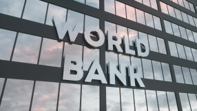 Световната банка: Светът е изправен пред невиждан от десетилетия ценови шок