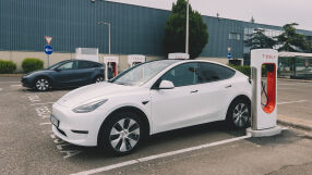 Tesla намалява цените: Ще се отрази ли това в България? (ВИДЕО)