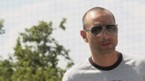 Мартин Петров подкрепи Бербатов в Солун (ВИДЕО)