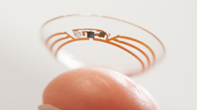 Екрани и камери в очите-контактните лещи на бъдещето 
