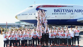 Олимпийските герои на Великобритания кацнаха в Лондон (ВИДЕО)