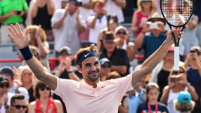 Федерер крачи уверено към завръщането си на върха