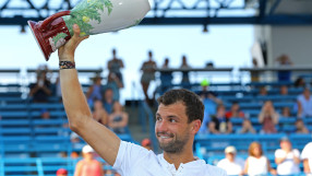 Григор притежава три от... най-грозните трофеи в тениса