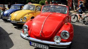 За трета година Владая е домакин на парад за ретро автомобили (СНИМКИ)  