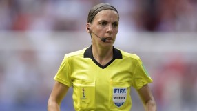 Французойка е първата жена с наряд за мач в Шампионската лига