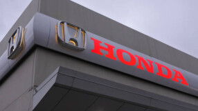 Honda изтегля над 300 хил. автомобила от пазара 