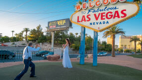 Сватба за 15 долара в Лас Вегас - възможно е!