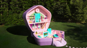 Пуснаха Polly Pocket в реален размер, създаден като Airbnb (ВИДЕО+СНИМКИ)