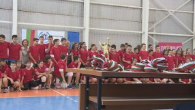 Волейболен празник събра повече от 100 деца и юноши в НСА (ВИДЕО)