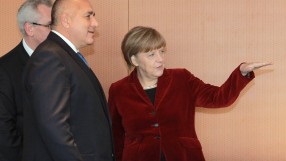 Меркел ни праща експерти за съдебната система, енергетиката и еврофондовете