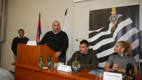 Божинов изнася лекция в сръбски университет