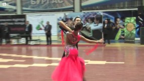 120 танцови двойки си разпределиха отличията за Купа 