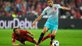 Турски футболист нападна шофьор. Той му отвърна с бухалка (ВИДЕО)