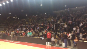 5000 души пеят Марсилезата на баскетболен мач след атентата в Страсбург