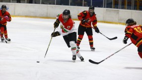 Женският ни отбор по хокей на лед загуби на старта на световното 