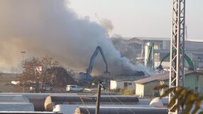 Пожар на пристанището в Бургас