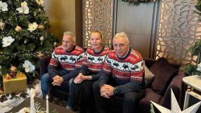 Велики българи облякоха коледни пуловери
