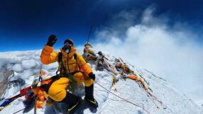Зона на смъртта: Черен рекорд на Еверест