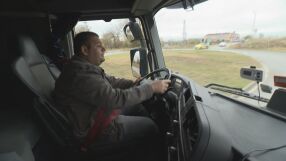 Въпреки заплатите от 5-6 хил. лв.: Огромна липса на шофьори на камиони (ВИДЕО)