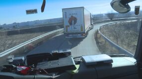 По пътя към Шенген: Какво мислят шофьорите на камиони, доставящи стоките в ЕС