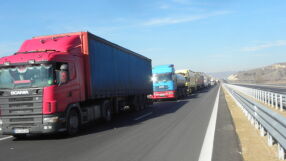 Развитие на сухопътния транспорт в България