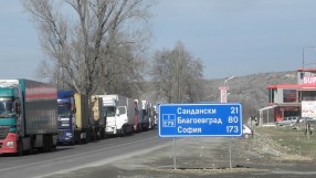 Московски ще помага на превозвачите в търсене на компенсации от Гърция