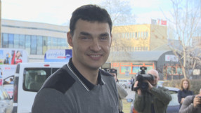 Владо Николов подготвя волейболен спектакъл