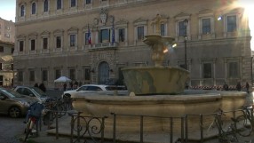 Франция разкритикува италианския вицепремиер Луиджи ди Майо заради срещата му с 