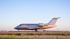 В името на околната среда: Милионер се отказва от частния си самолет